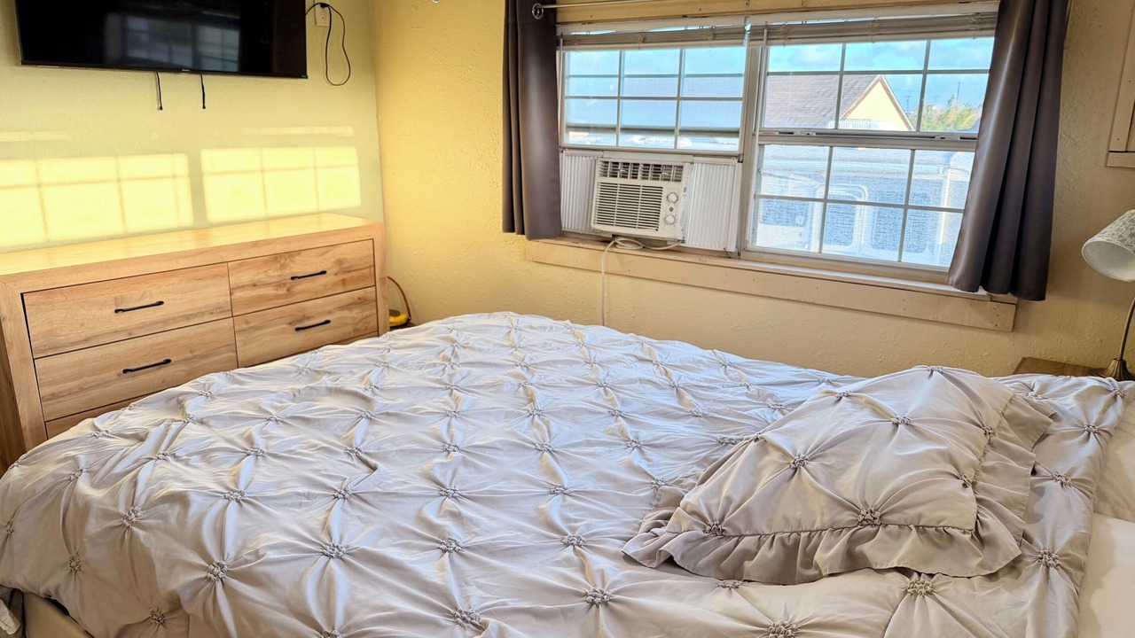 Photo of Bedroom in Cedar Lane