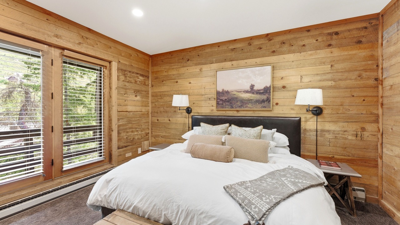 Photo of Bedroom in Sundance