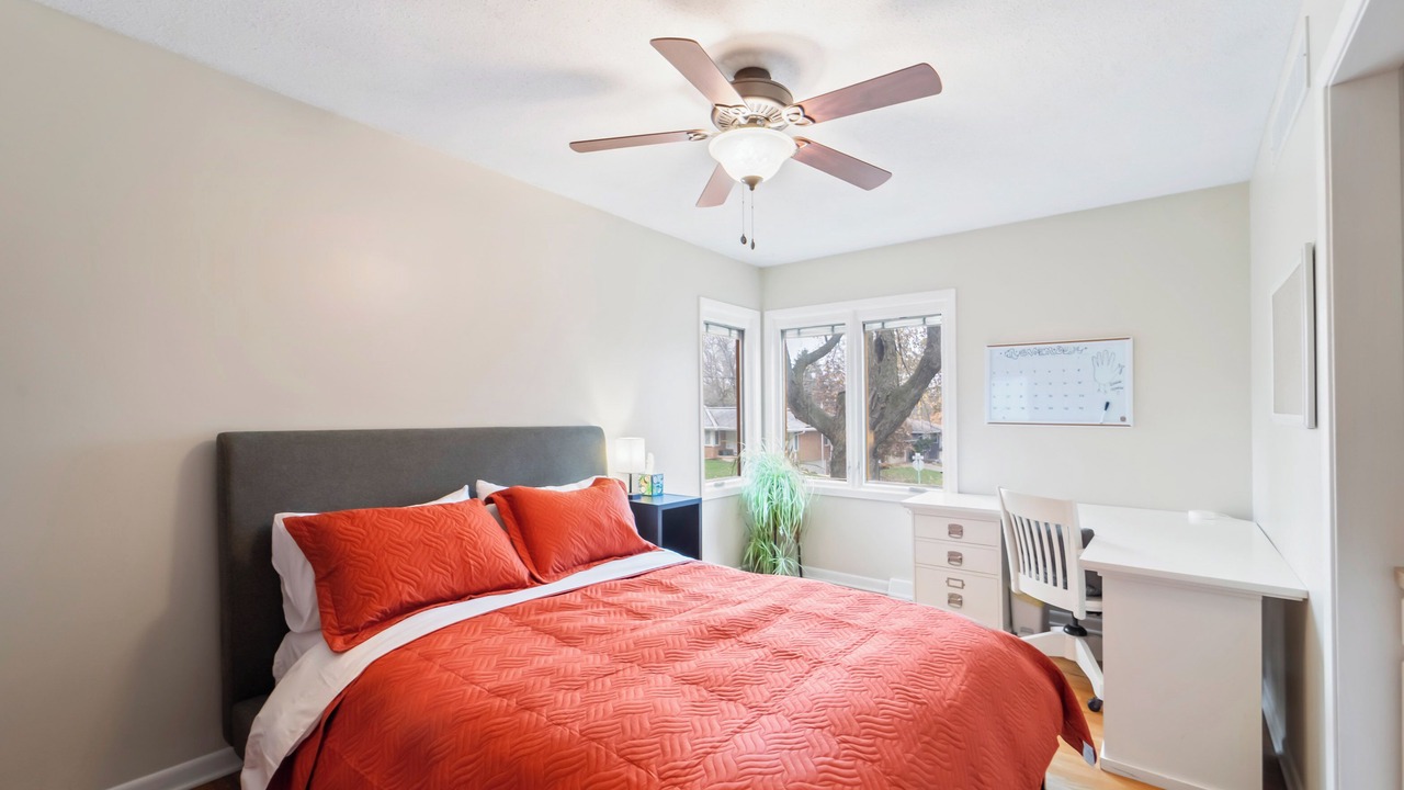 Photo of Bedroom in Windsor Heights