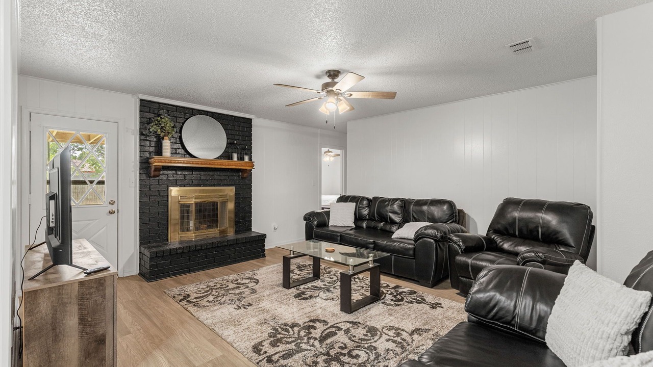 Photo of Livingroom in Wichita Falls