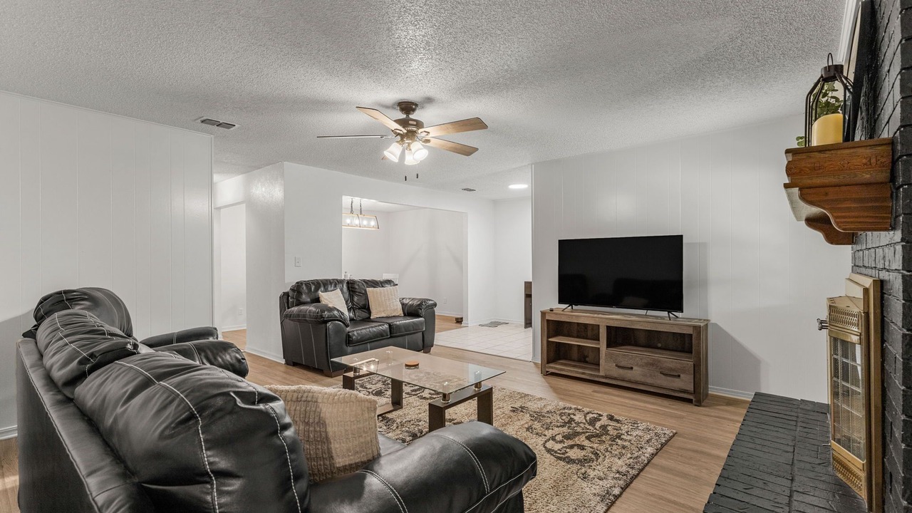 Photo of Livingroom in Wichita Falls
