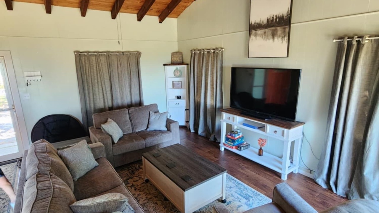 Photo of Livingroom in Crowder