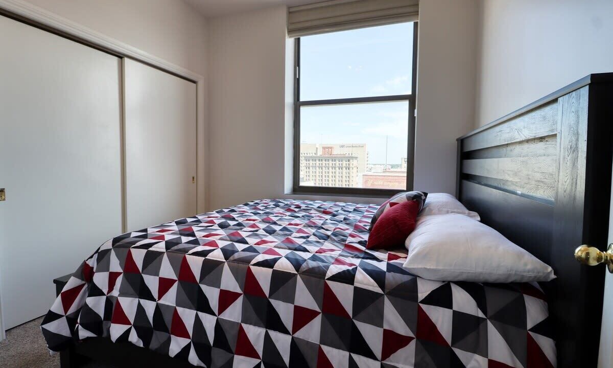 Photo of Bedroom in Downtown Lincoln