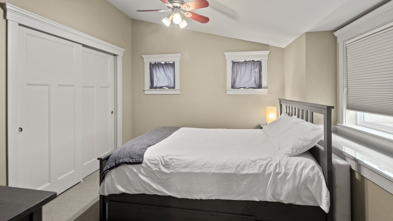 Photo of Bedroom in North Delridge