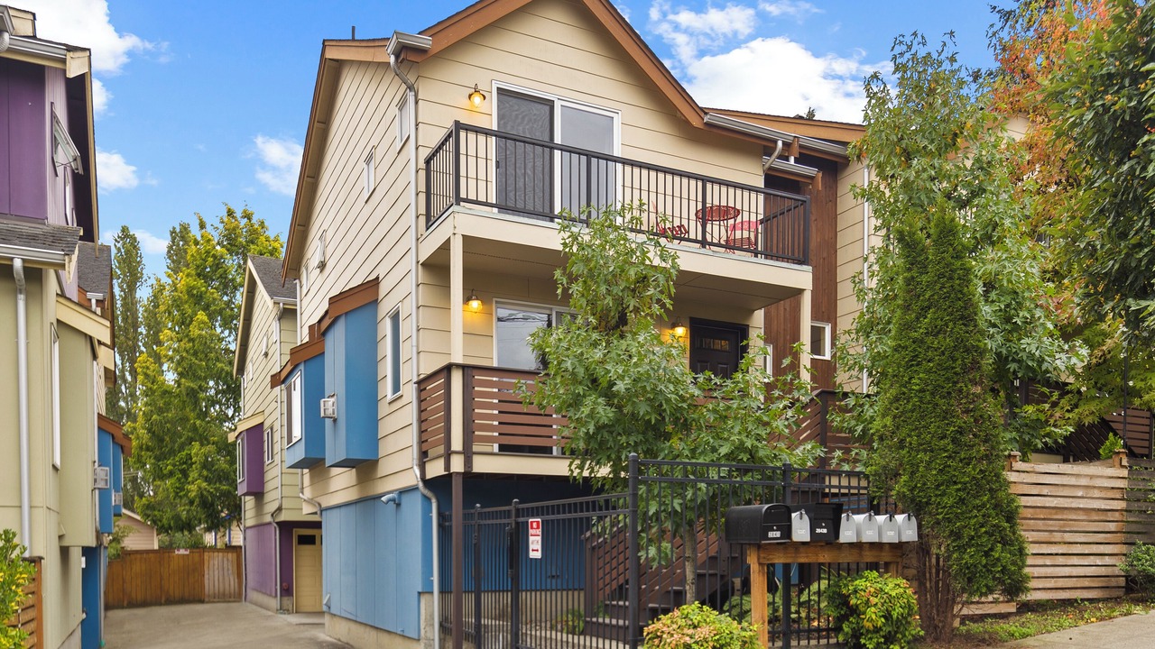 Photo of Outdoor in North Delridge