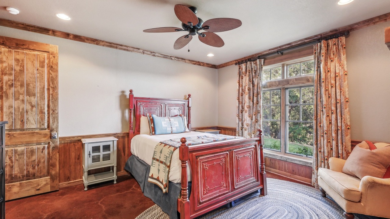 Photo of Bedroom in Graham