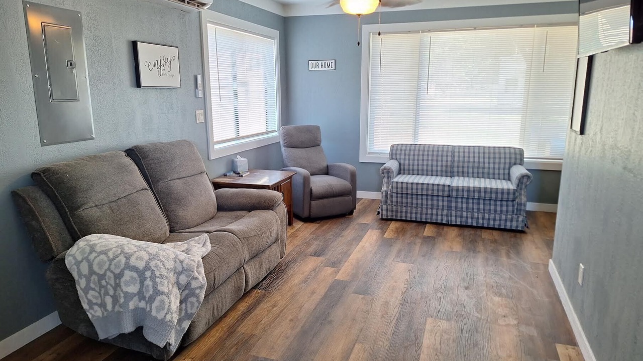Photo of Livingroom in Pendleton