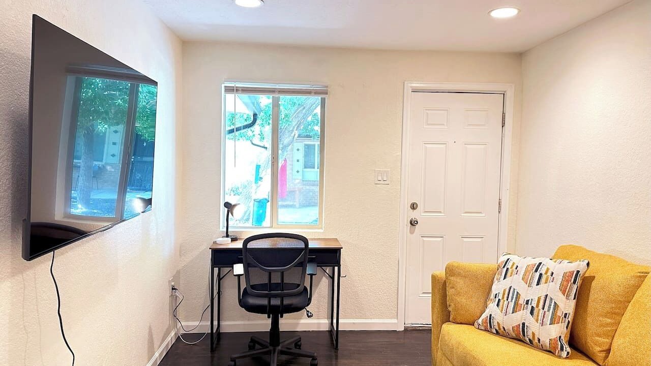 Photo of Livingroom in Lakewood