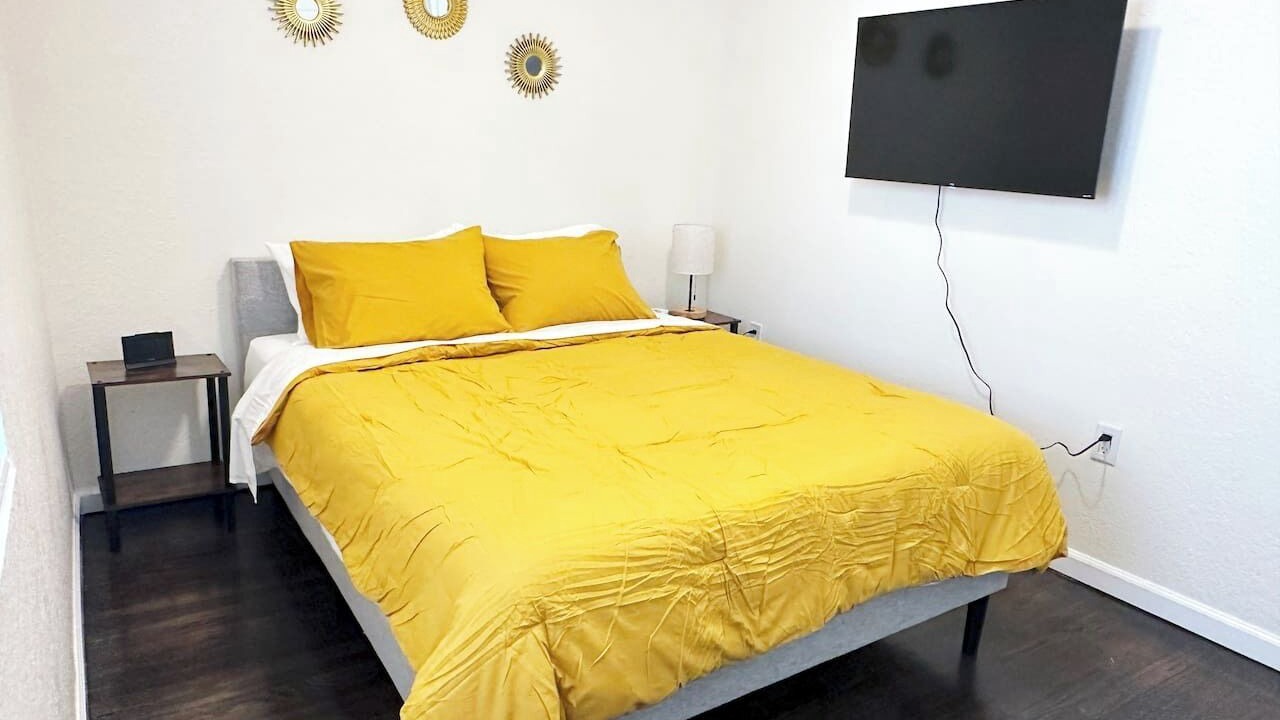 Photo of Bedroom in Lakewood