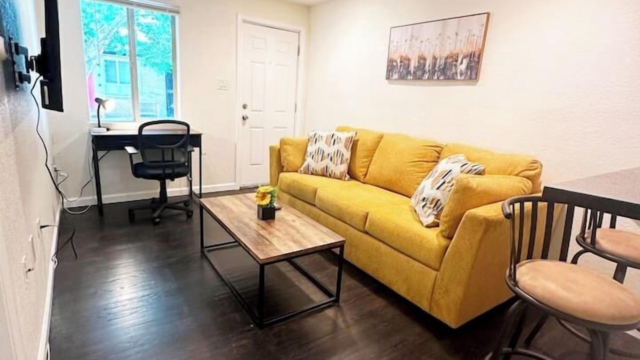 Photo of Livingroom in Lakewood