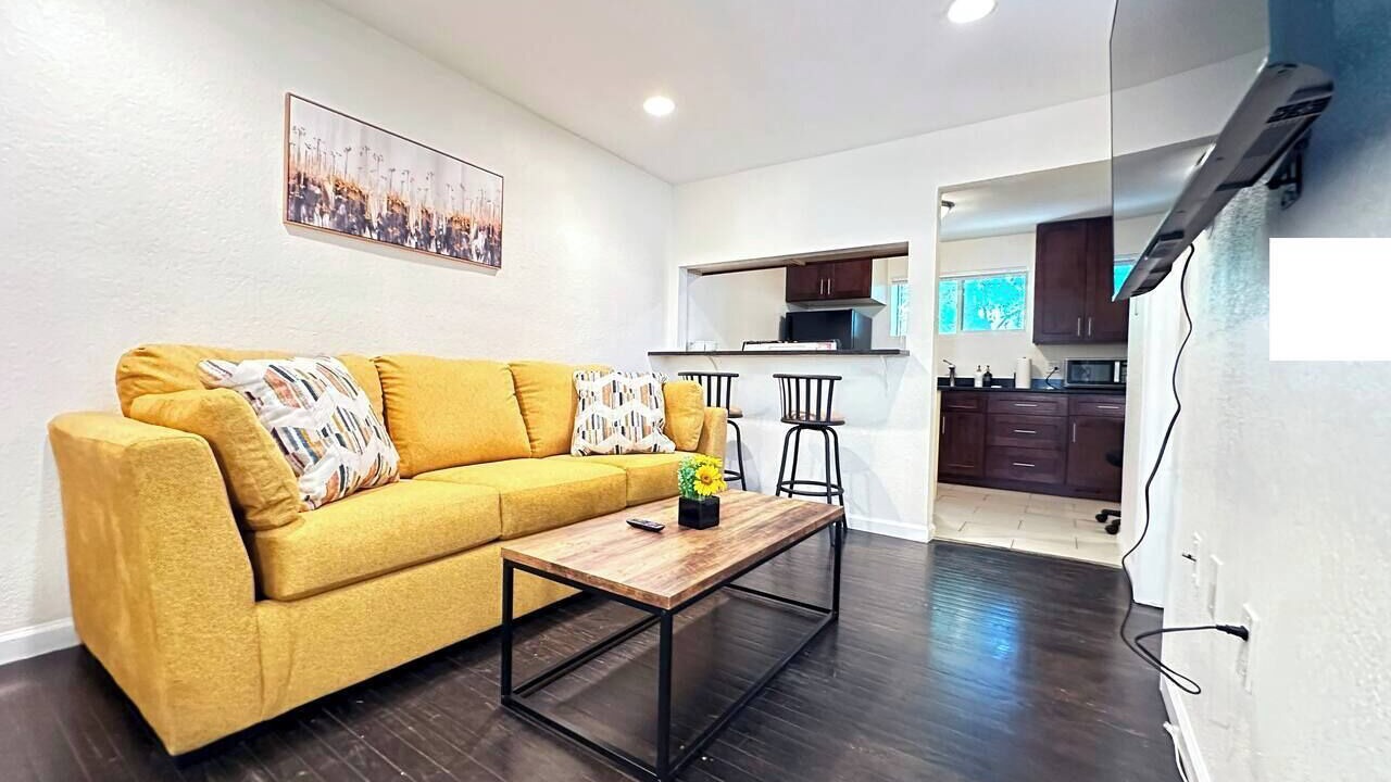 Photo of Livingroom in Lakewood