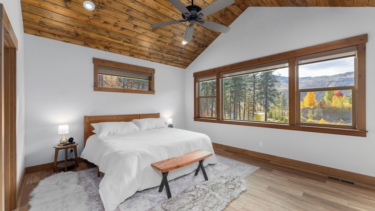 Photo of Bedroom in Methow Valley