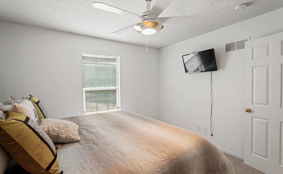 Photo of Bedroom in Shawnee