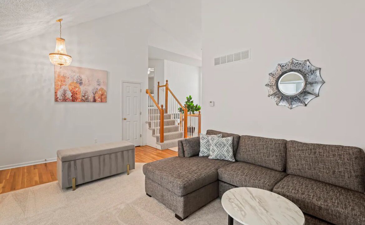 Photo of Livingroom in Shawnee