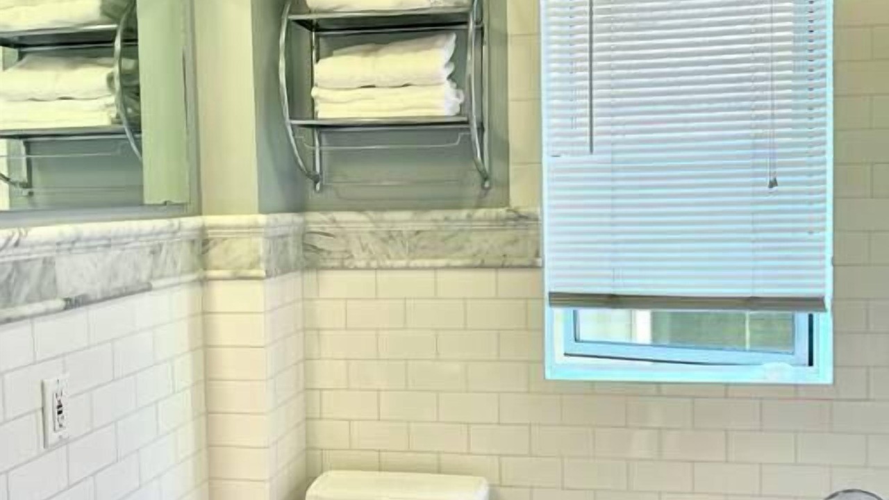 Photo of Bathroom in North Queen Anne