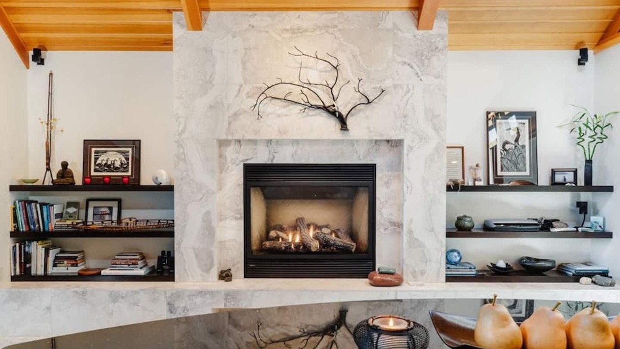 Photo of Livingroom in Eastsound