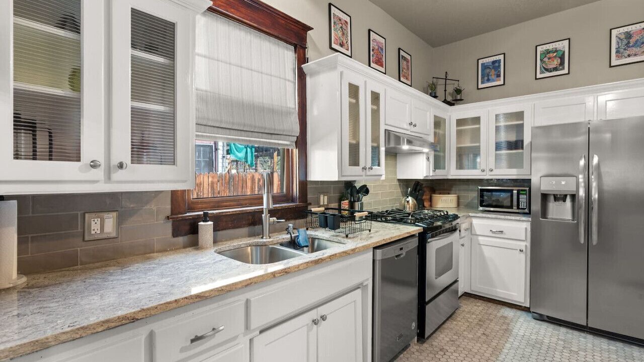 Photo of Kitchen in Huning Highland Historic District