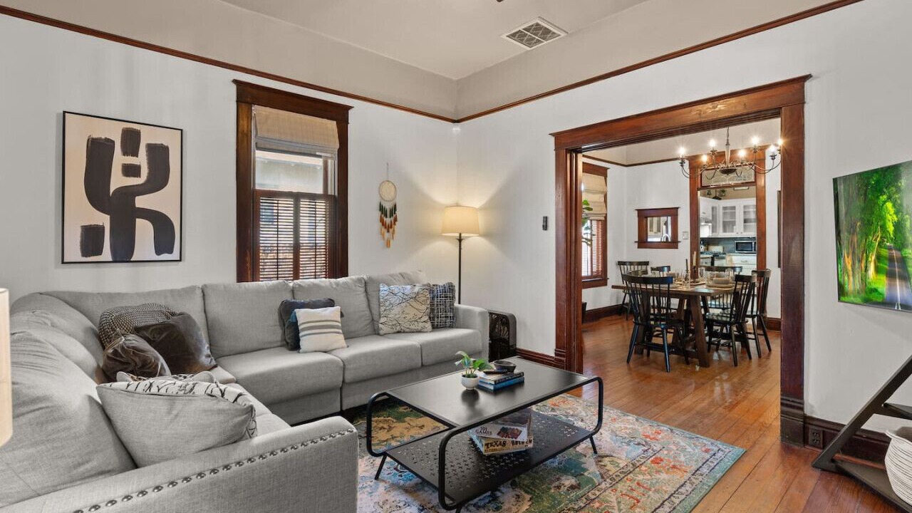 Photo of Livingroom in Huning Highland Historic District