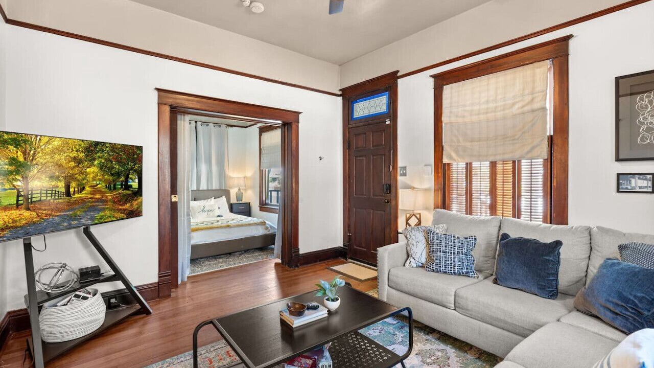 Photo of Bedroom in Huning Highland Historic District
