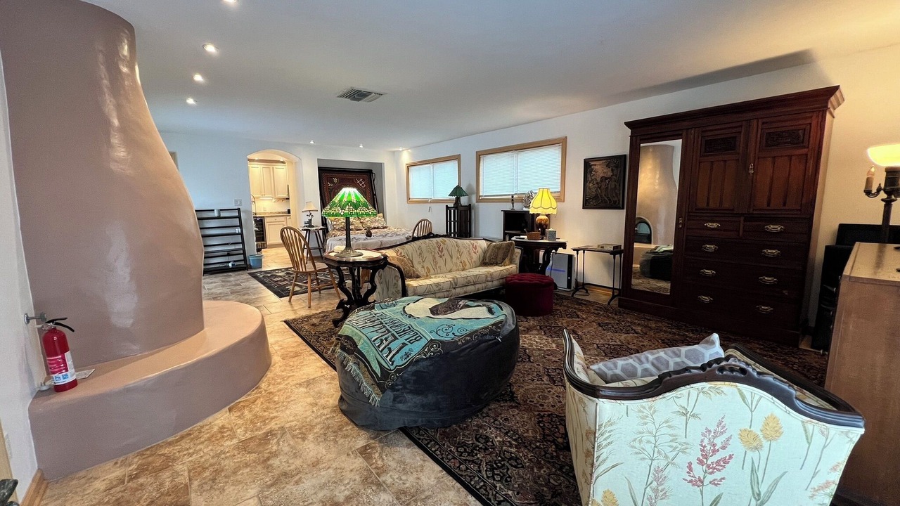 Photo of Livingroom in Cedar Crest