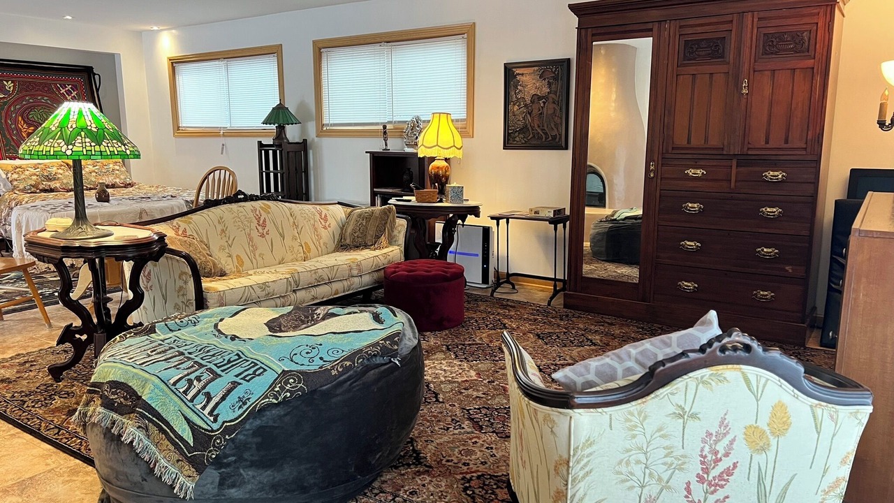 Photo of Livingroom in Cedar Crest