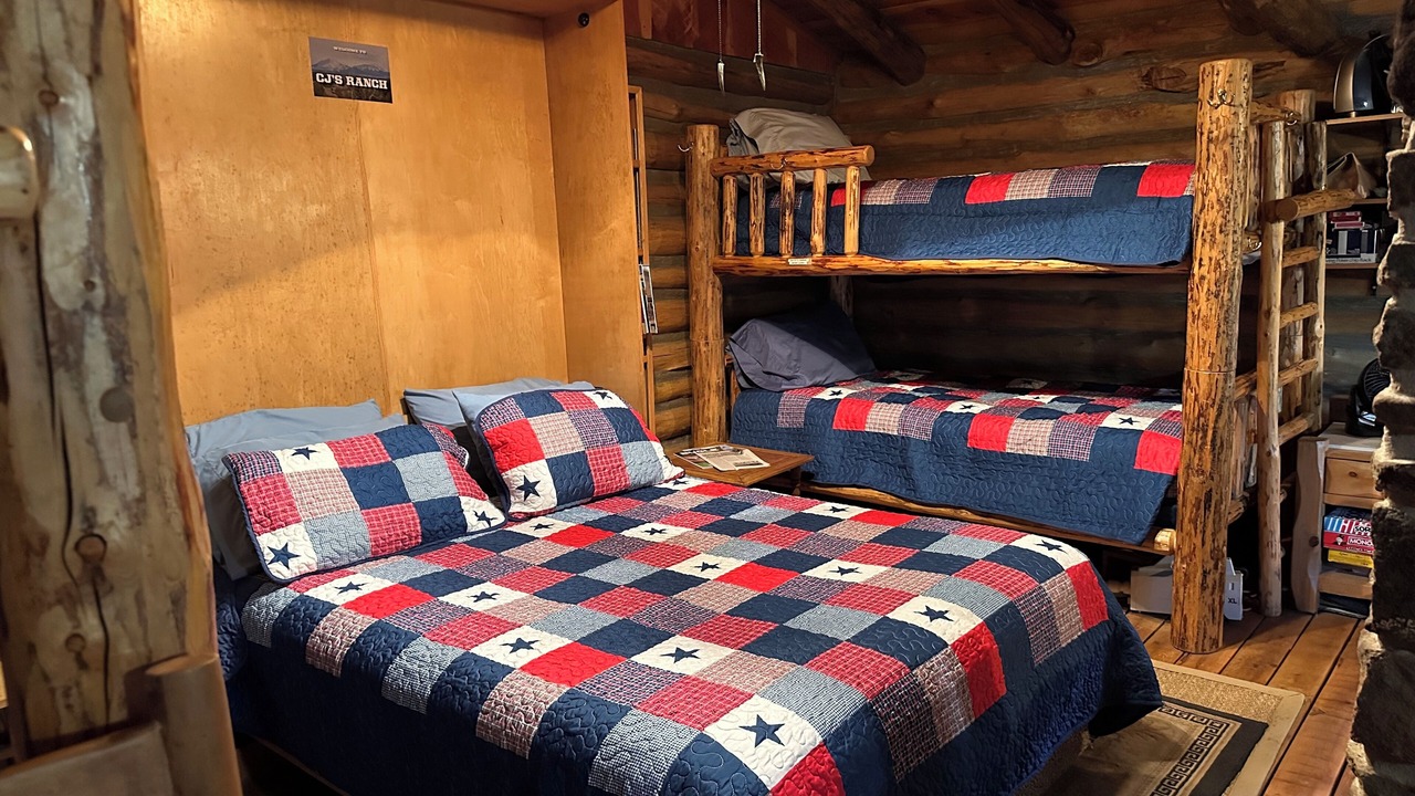 Photo of Bedroom in Gulnare