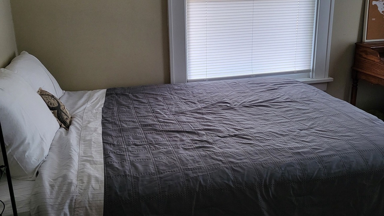 Photo of Bedroom in Maryville