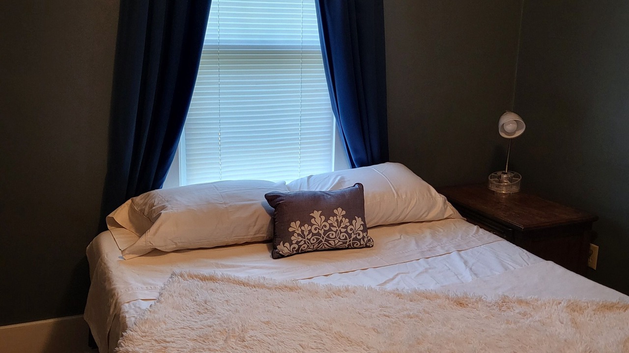 Photo of Bedroom in Maryville