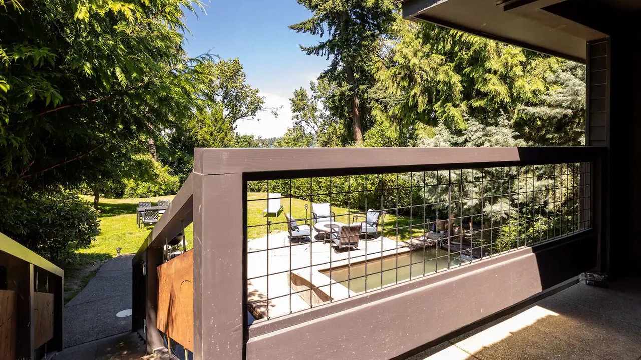 Photo of Patio Balcony in Seattle Metro Area