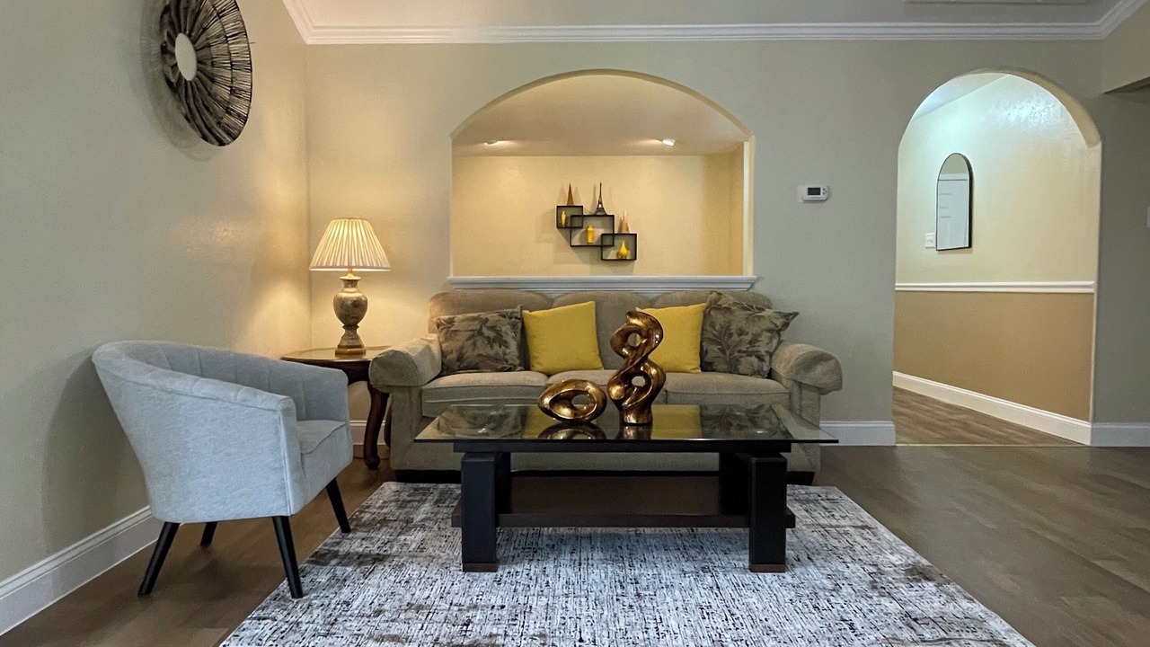 Photo of Livingroom in South Arlington