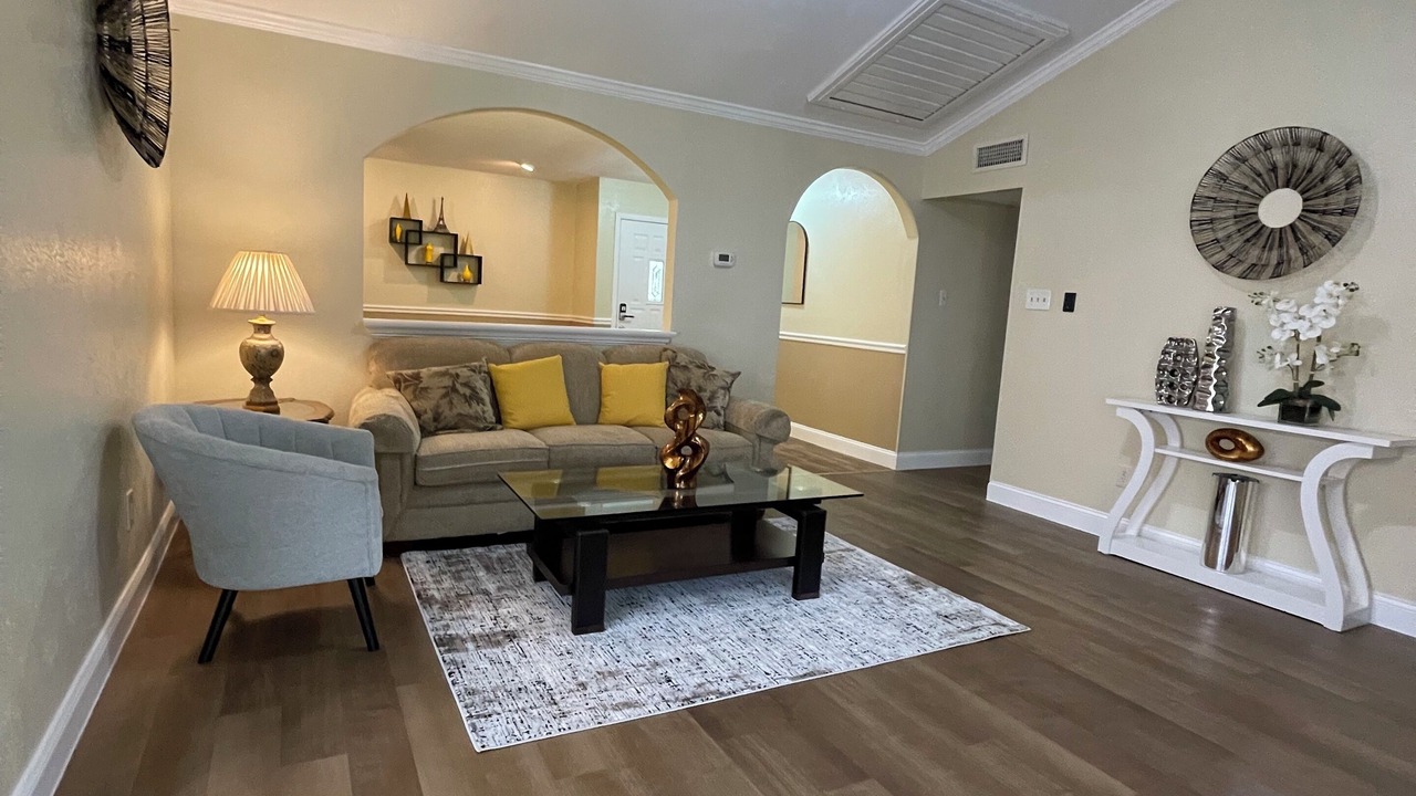 Photo of Livingroom in South Arlington
