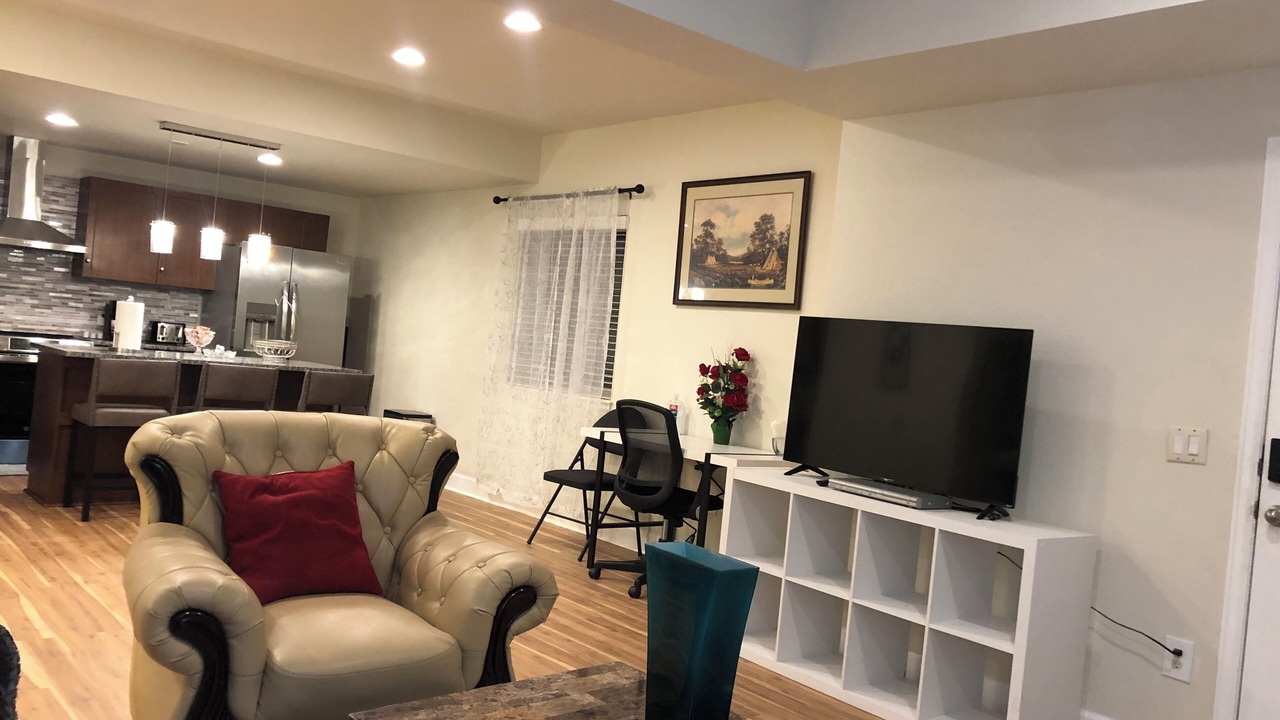 Photo of Livingroom in Aurora