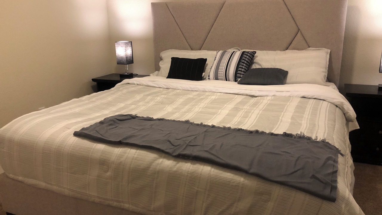 Photo of Bedroom in Aurora