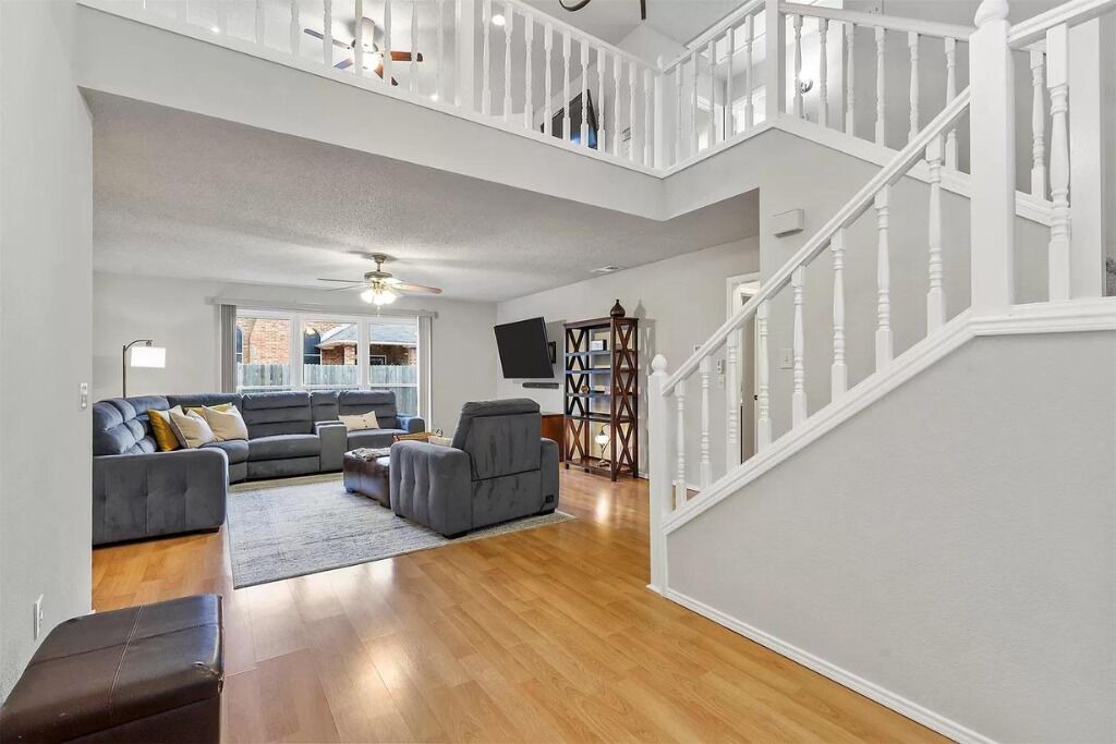 Photo of Livingroom in Grand Prairie