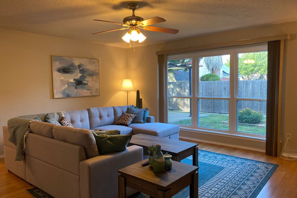 Photo of Livingroom in Grand Prairie