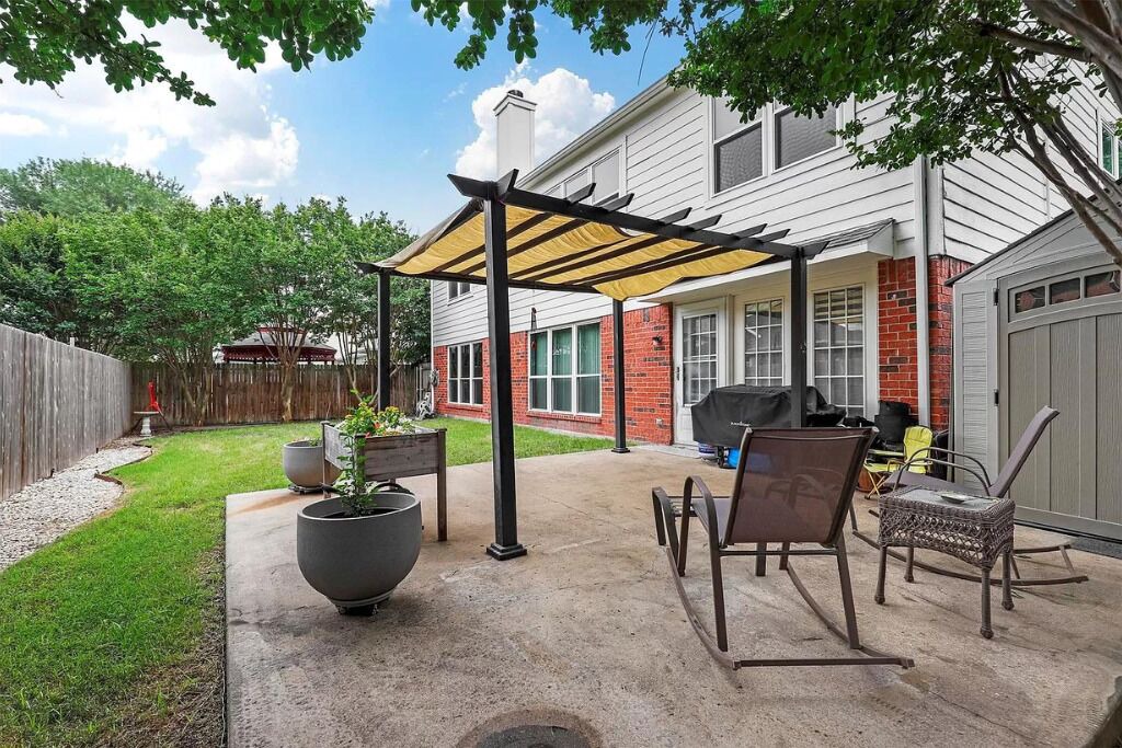 Photo of Patio Balcony in Grand Prairie