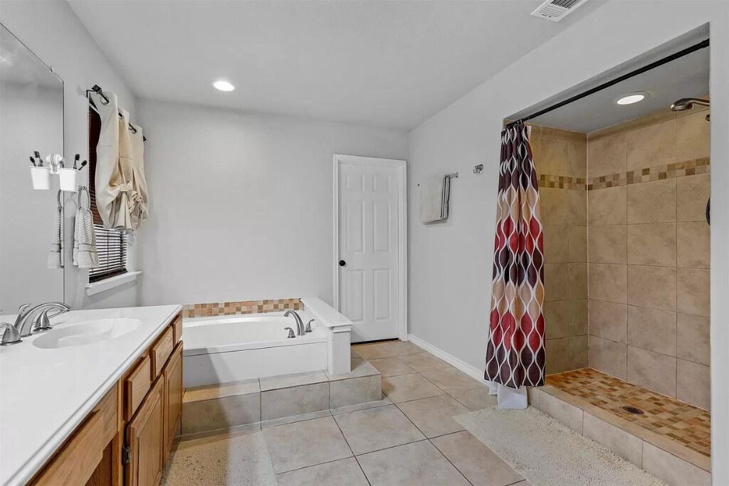 Photo of Bathroom in Grand Prairie