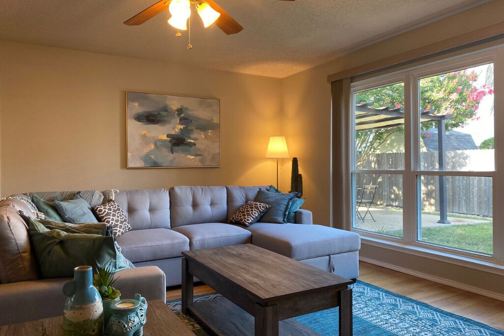 Photo of Livingroom in Grand Prairie