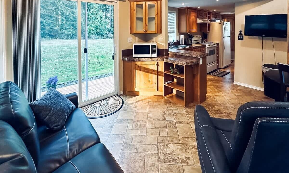 Photo of Livingroom in Adelma Beach