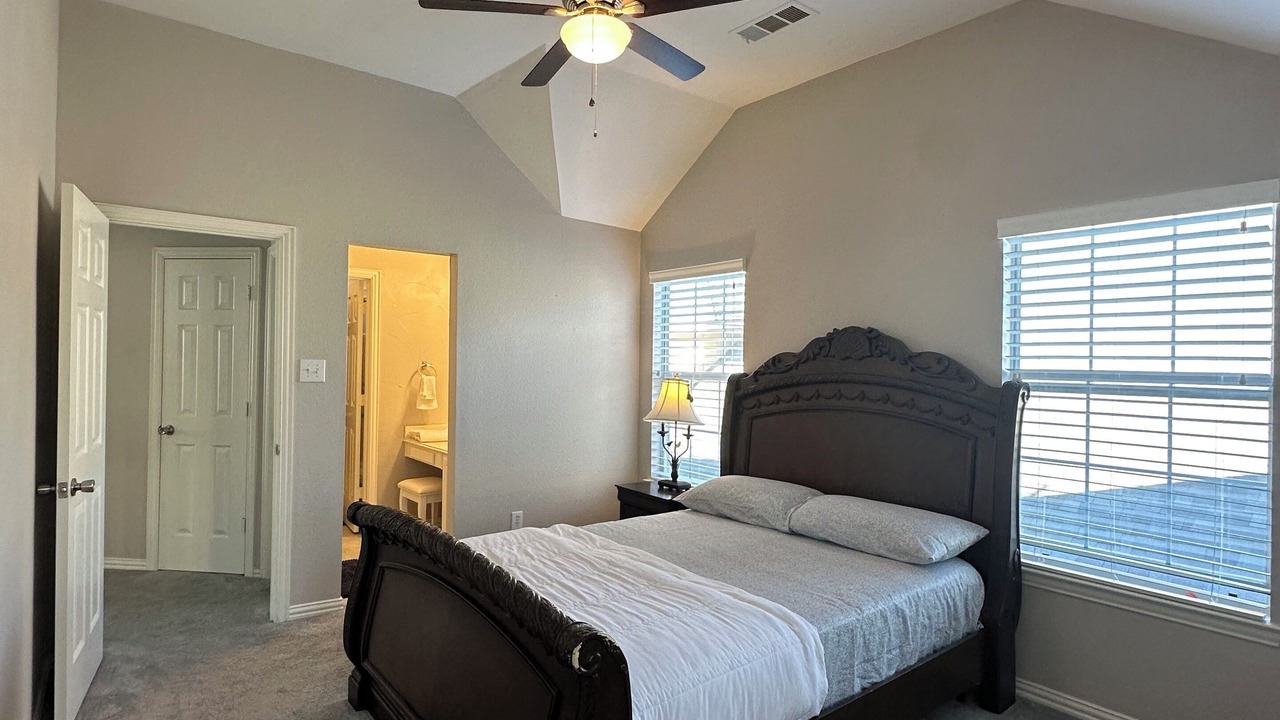 Photo of Bedroom in West Arlington