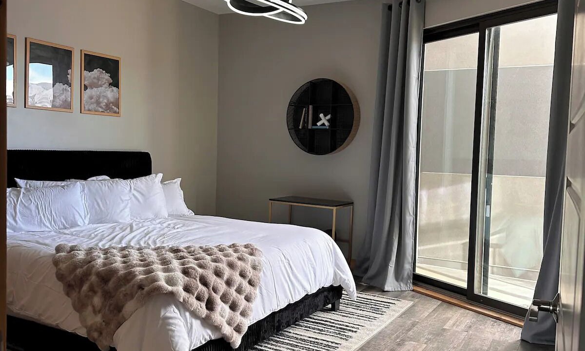 Photo of Bedroom in Five Points