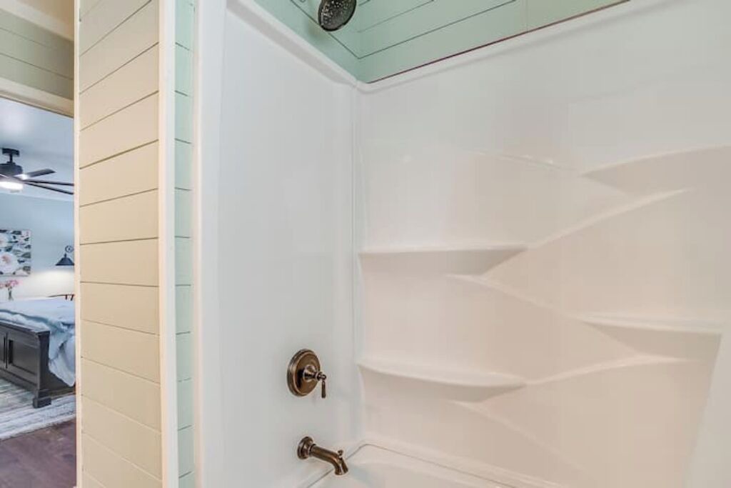 Photo of Bathroom in Gordon