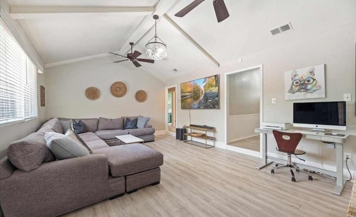 Photo of Livingroom in Hurst