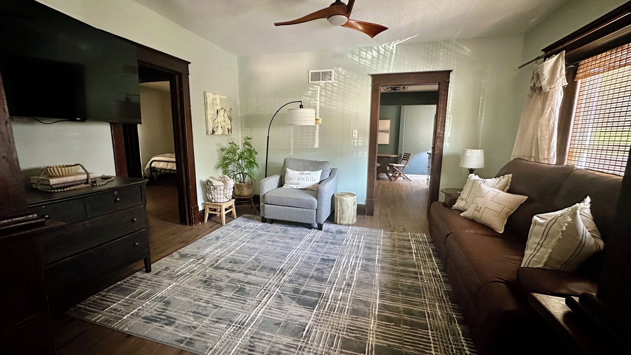Photo of Livingroom in Smithville