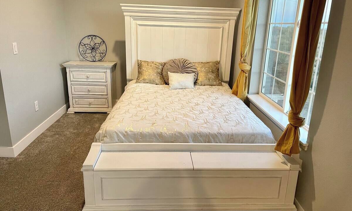 Photo of Bedroom in Lakewood