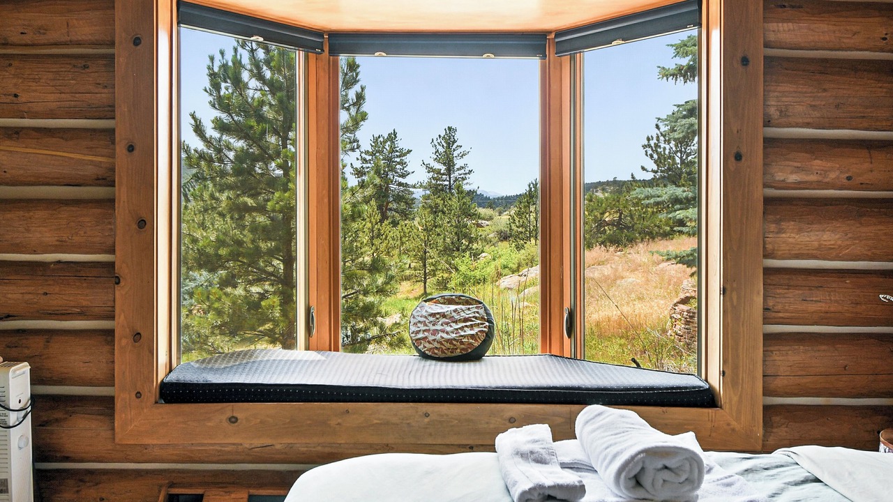 Photo of Bedroom in Lyons