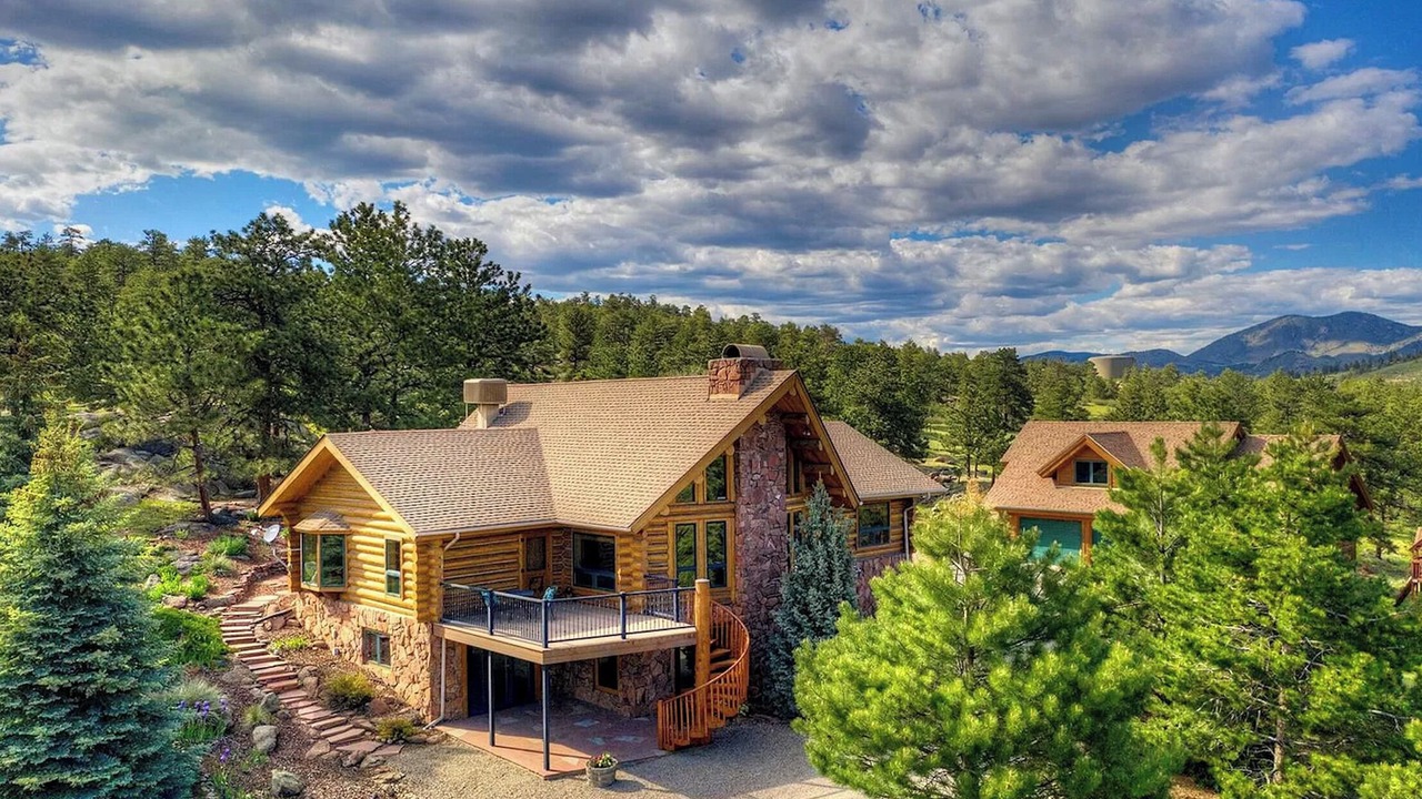 Photo of Outdoor in Lyons