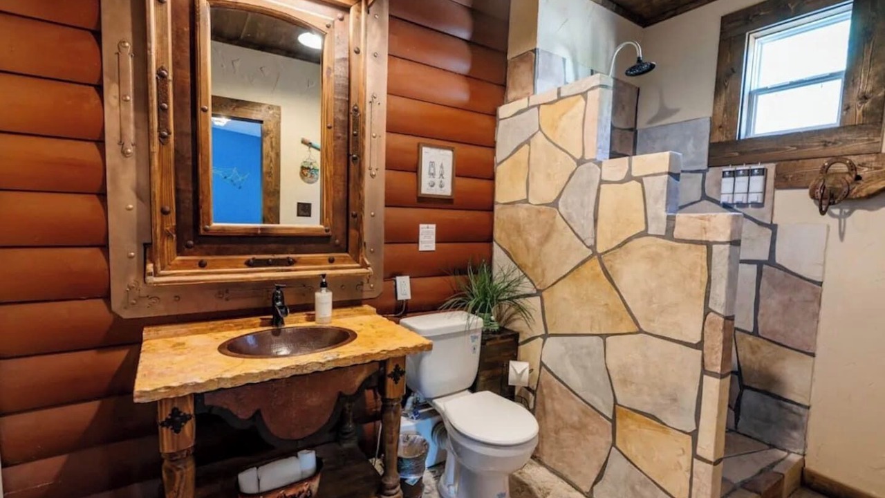 Photo of Bathroom in Granbury