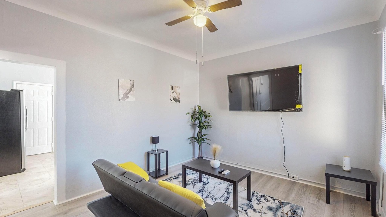 Photo of Livingroom in Albuquerque