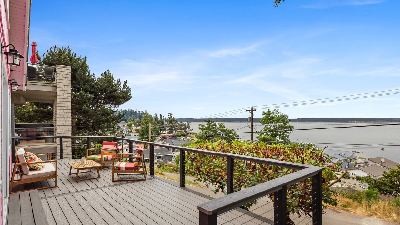 Photo of Patio Balcony in Camano Island
